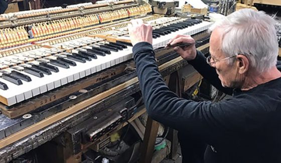 chicago professional piano repair, repair pianos in chicago, chicago piano repair
