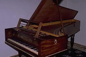 piano services in milwaukee, milwaukee piano services, piano repair in milwaukee